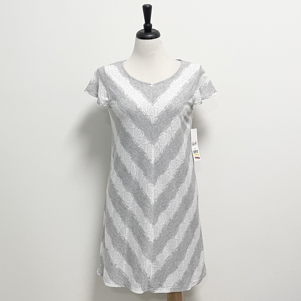 Kensie Heather Gray White Cap Flutter Sleeve Roses Lace A Line Dress NWT Medium